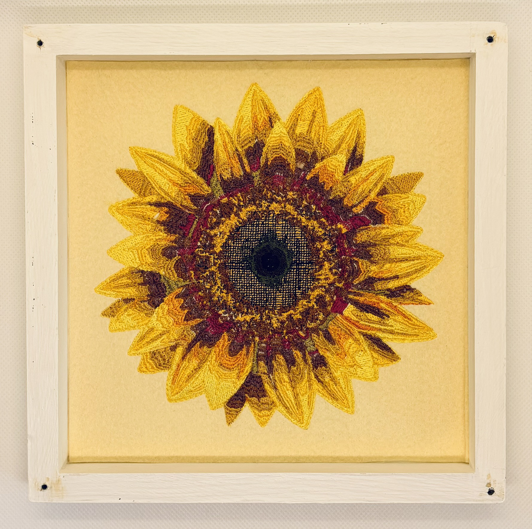刺繡アート ひまわり　2/10