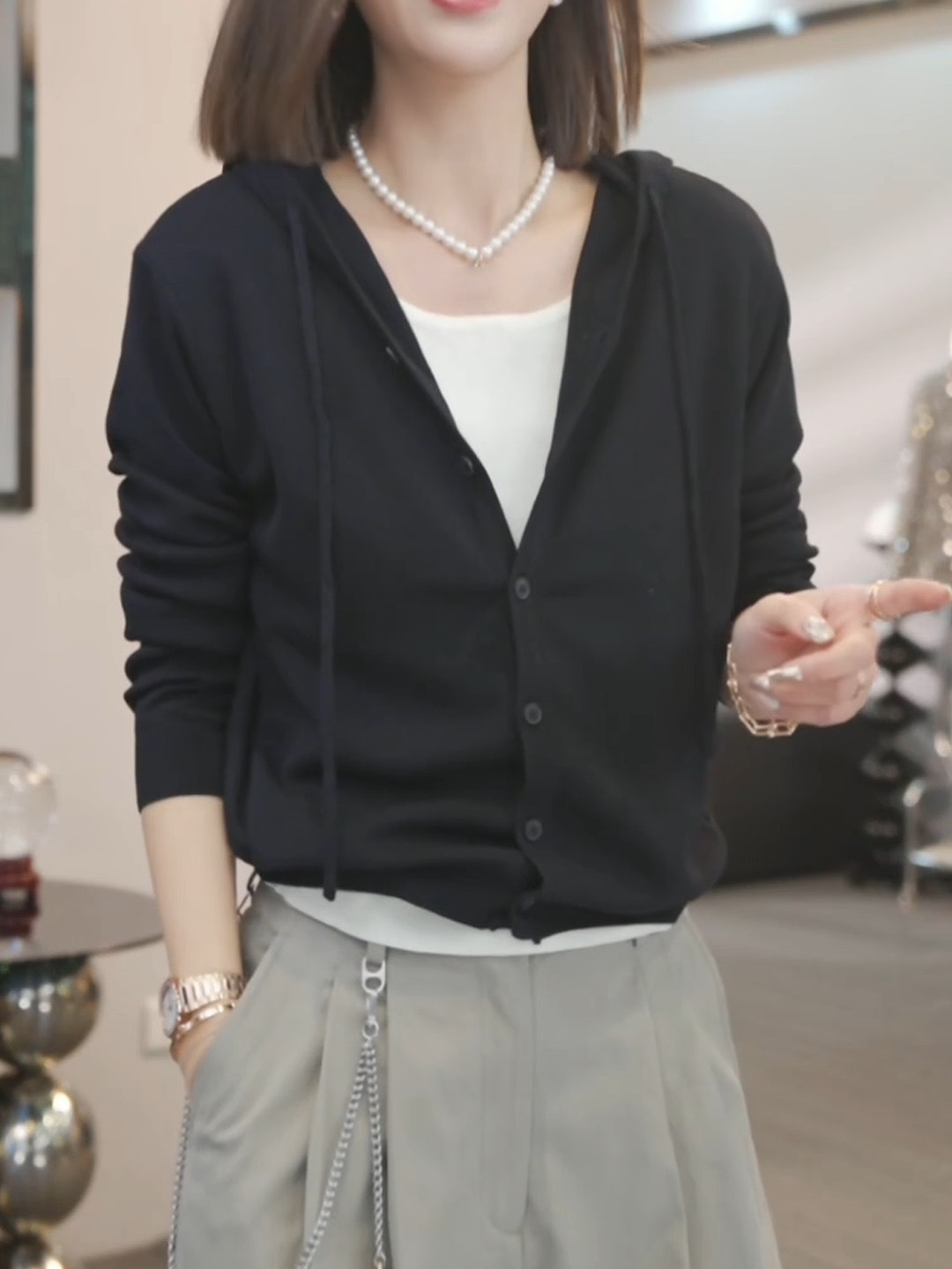 欧貨高級感フード付きニットカーディガン秋2025新モデル大きいサイズの太めの長袖のゆったりした上着