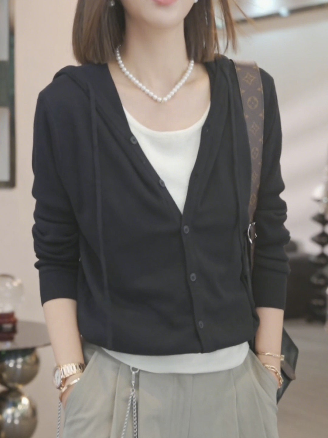 欧貨高級感フード付きニットカーディガン秋2025新モデル大きいサイズの太めの長袖のゆったりした上着