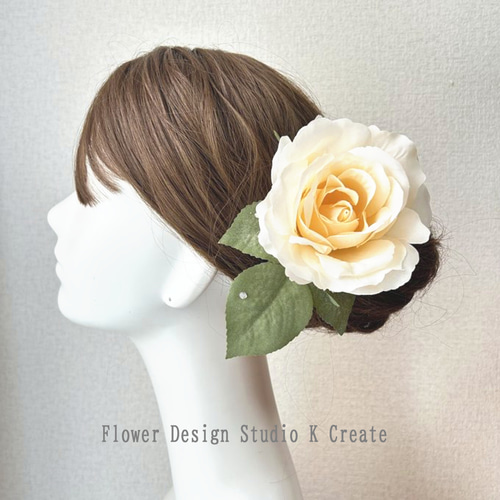 エクリュカラーのバラと葉っぱの髪飾り フラメンコ バレエ 花径12cm