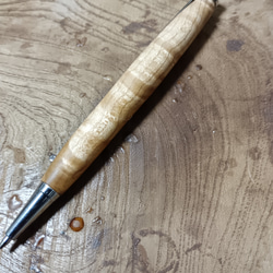 　木軸シャーペン 0.5㎜　ハードメープル杢　蜜蝋クリーム仕上げ 3枚目の画像