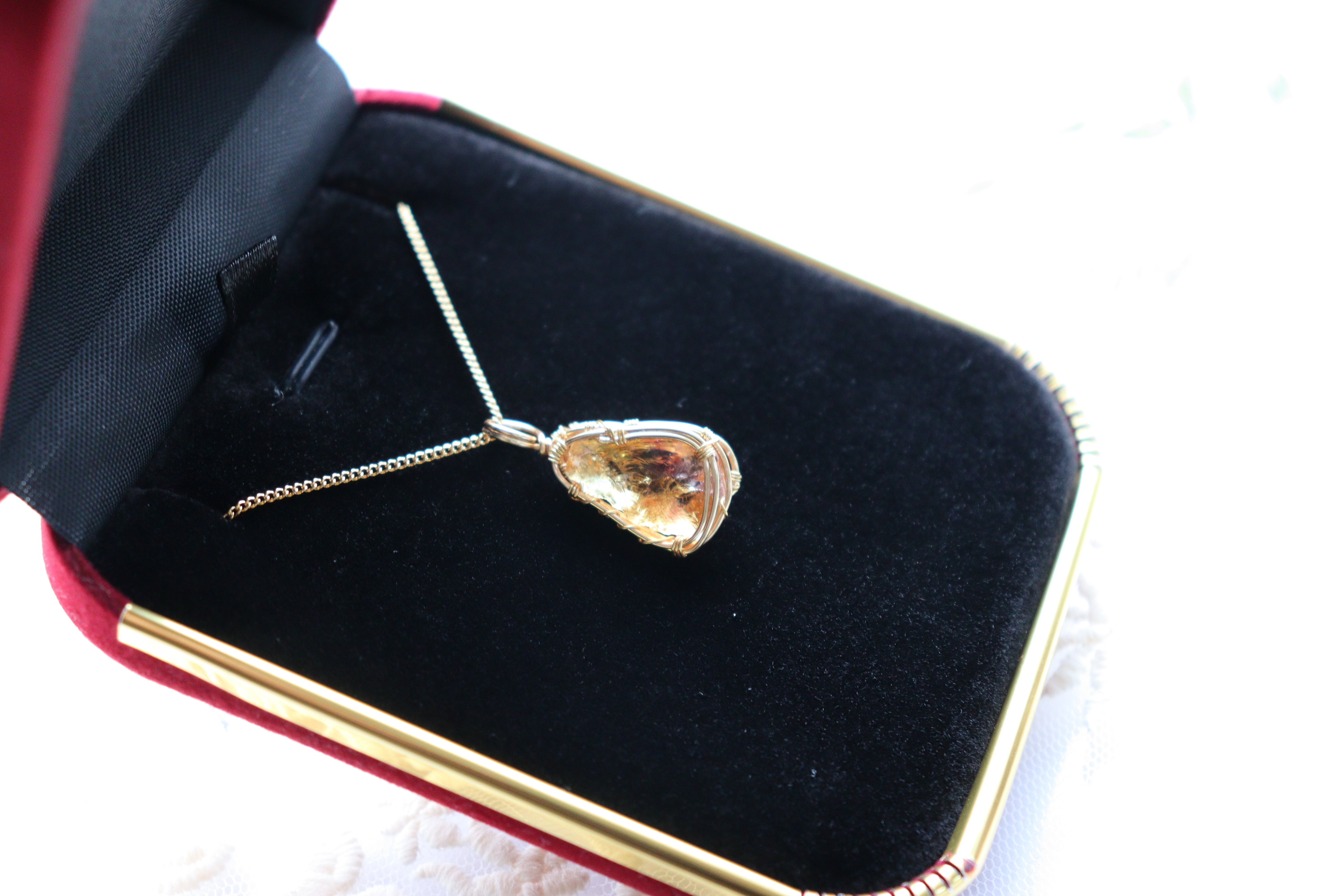 アンダラクリスタルワイヤージュエリーネックレス✧希少なイエローマルチカラー✧