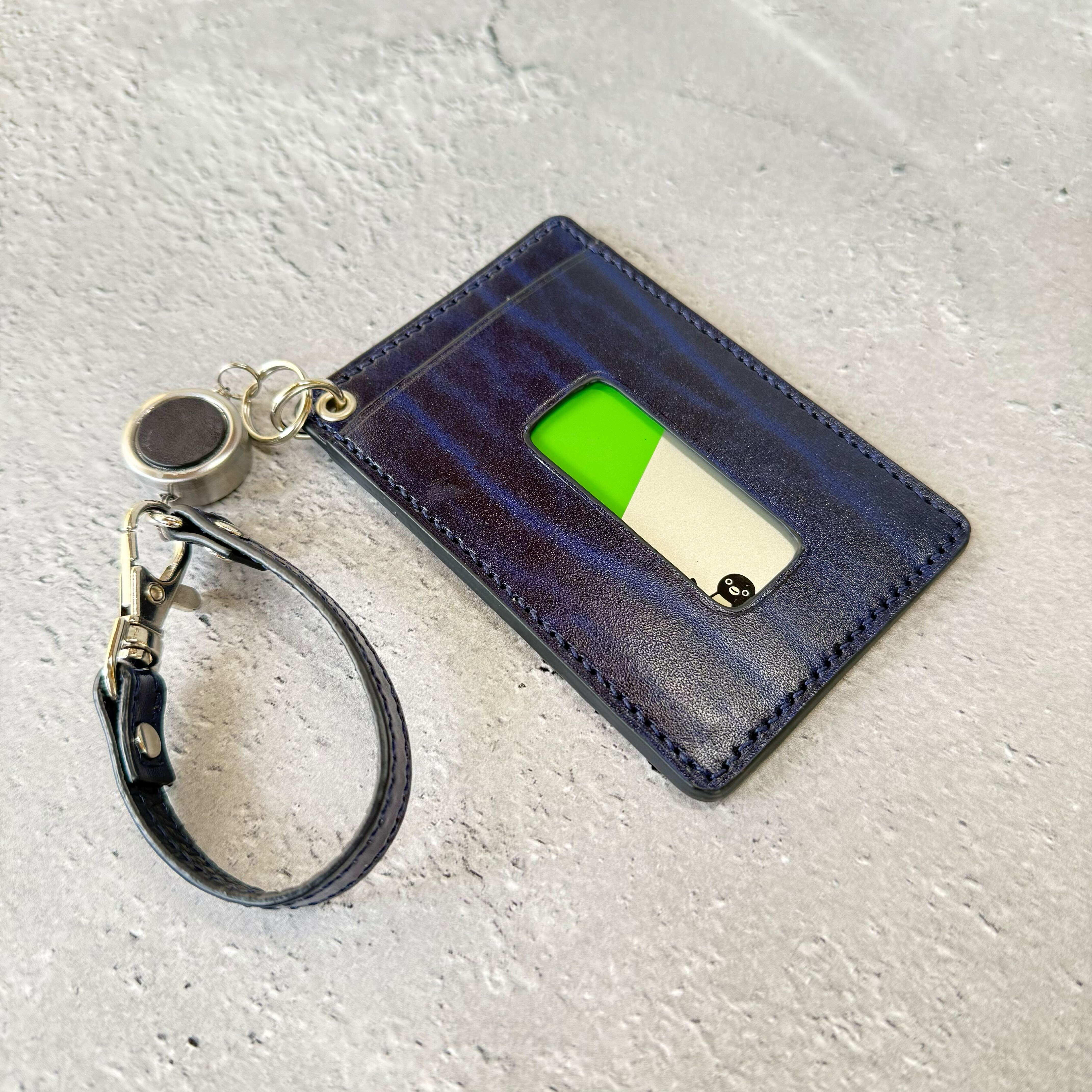 リール付きパスケース ブルー 高級本革ルガト使用