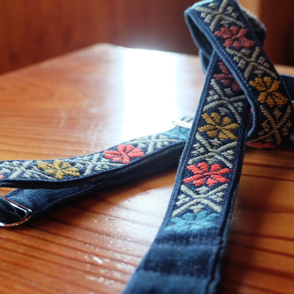 Kogin刺繡多肩帶花園[肩帶☺︎刺繡]智慧型手機單肩包⌘接受客製化⌘ 第7張的照片