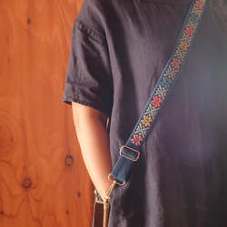 Kogin刺繡多肩帶花園[肩帶☺︎刺繡]智慧型手機單肩包⌘接受客製化⌘ 第8張的照片