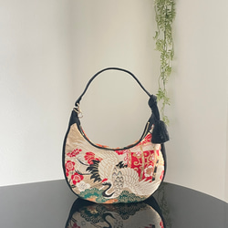 帯リメイクバッグ 本金箔 金の花と花菱亀甲 綿入りスクエアバッグ 持ち