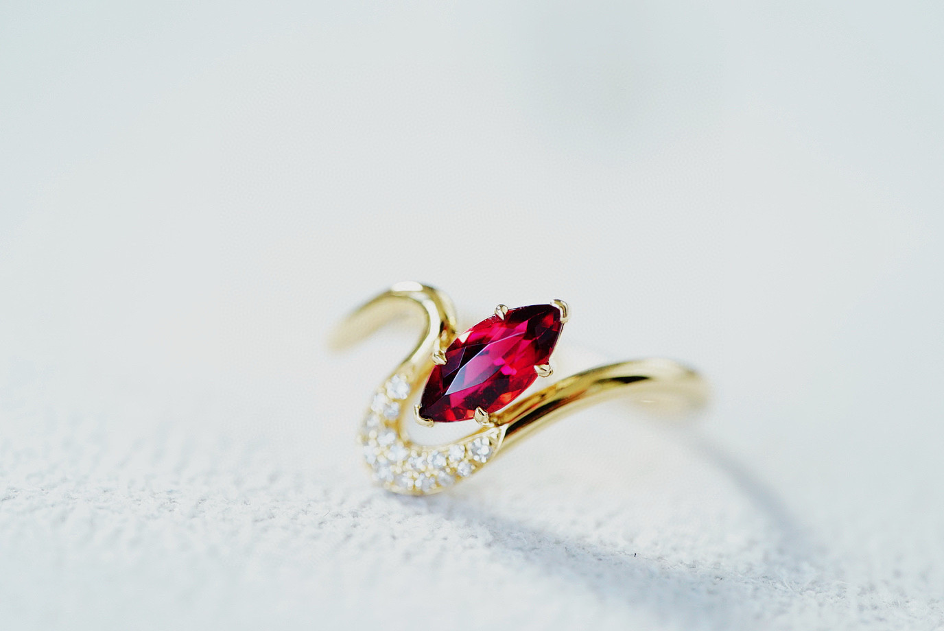 「New」K18  天然ルベライト　天然ダイヤモンド　リング　純愛　女性　女王　 0.6ct