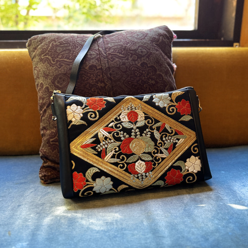 長財布も入る♪帯ショルダーバッグ(桐、笹) 帯リメイク 紐長さ調節可能