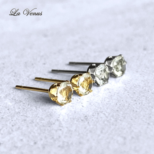 ✴︎つけっぱなしOK✴︎ 希少石 リビアングラス スタッドピアス 4mm