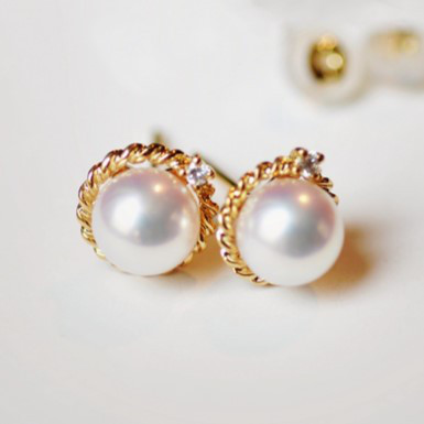 ルミナツイストシリーズ 6.2-8.5mm 日本製高級アコヤ天然海真珠イヤリング 18Kゴールドデザイン