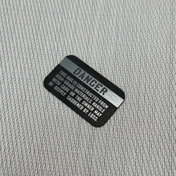 ◆ TUMIバッグ用◆ カスタムプレート DANGER マットブラック x 銀 ■ トゥミ 交換用 アメリカ空軍 2枚目の画像