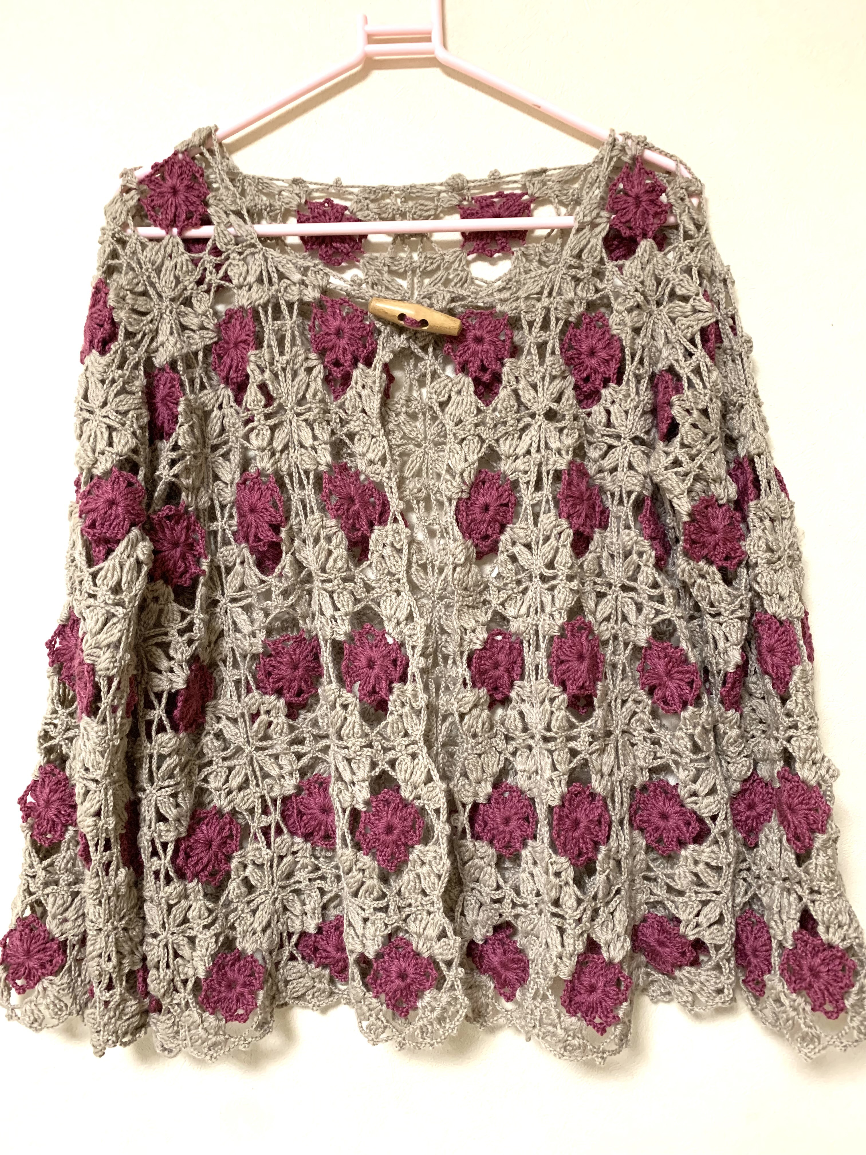 秋色モチーフのカーディガン