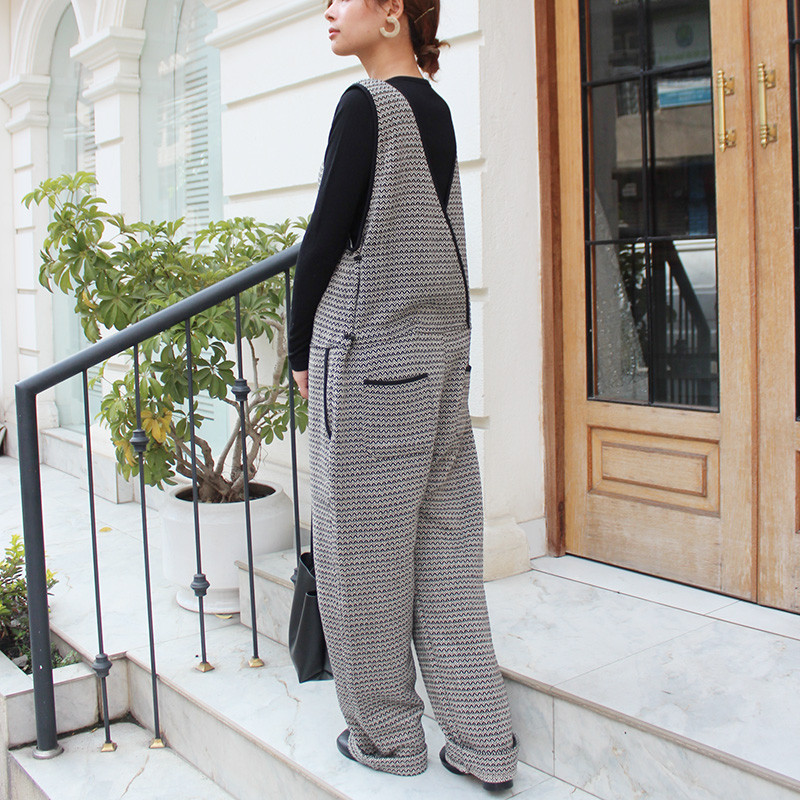 大人気リニューアル◉レトロ調ジャガード　ジャンプスーツ
