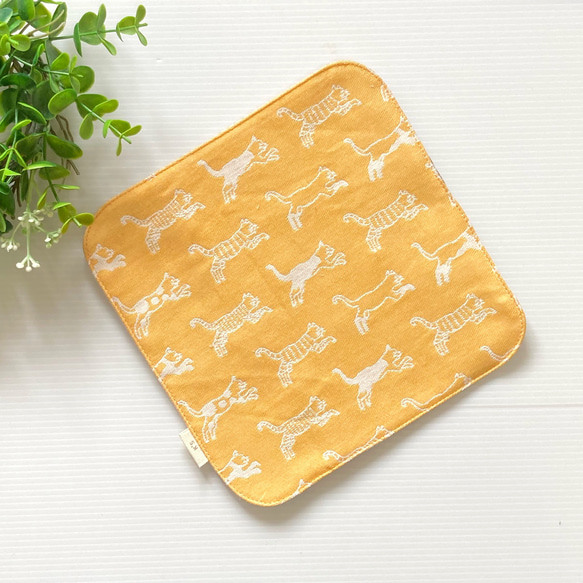 ふんわり播州織ソフト2重織×4重ガーゼハンカチ(ネコパラダイス/オレンジ)　播州織　ジャガード織　 1枚目の画像