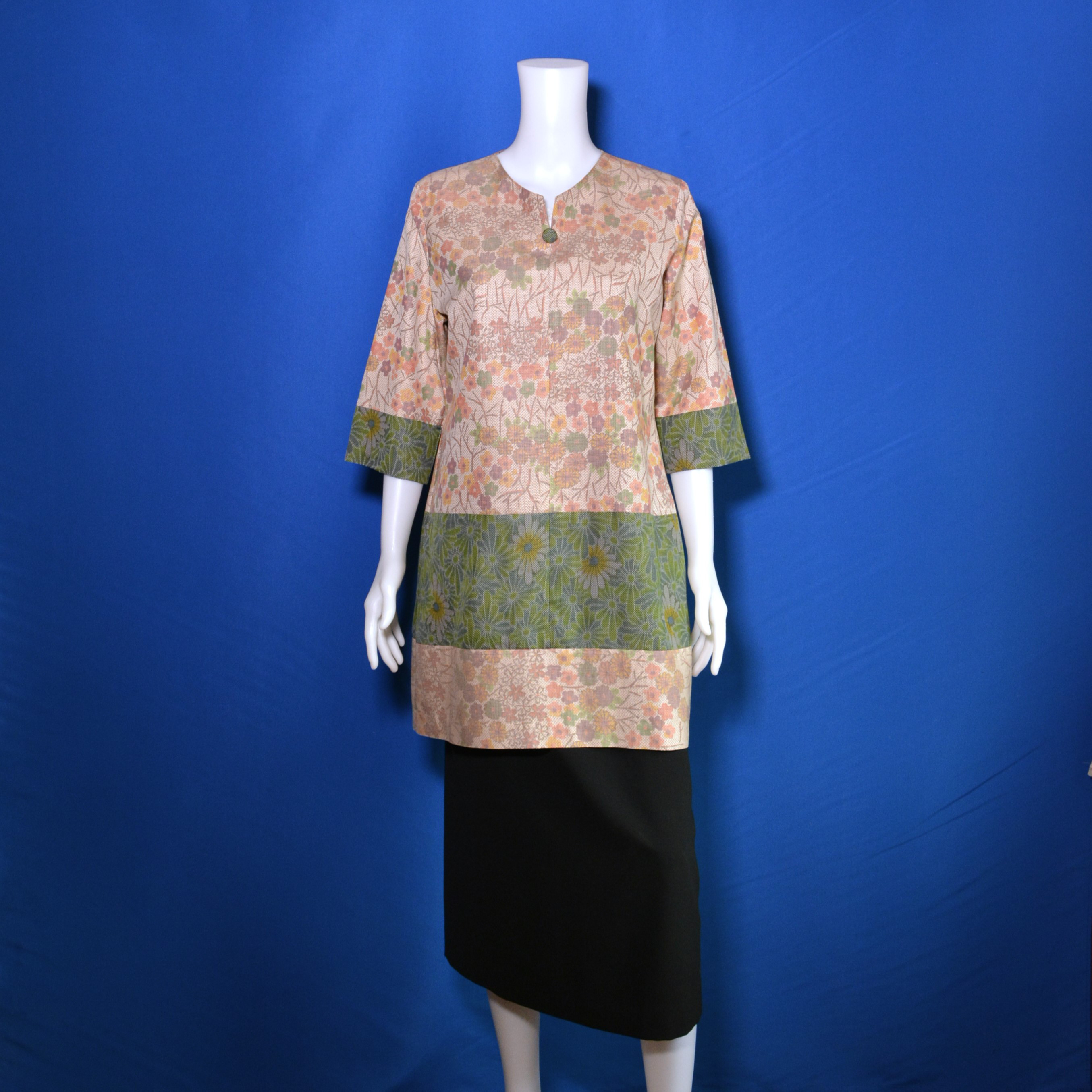 着物リメイク　チュニックのロングブラウス（絹大島紬）七分袖 　特価品