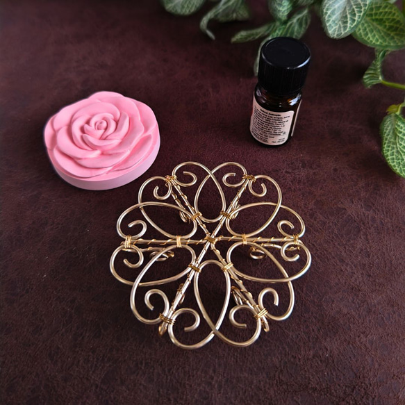 ワイヤーのアロマストーンスタンド［アロマストーン付き］ 1枚目の画像