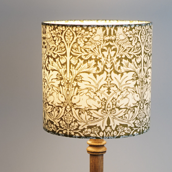 ◆HappyLamp◆S・Mサイズ/ウィリアムモリス/ブラザーラビット/オリーブ/テーブルランプ/スタンドランプ/秋限定 1枚目の画像