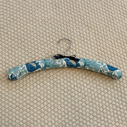 ローラ・アシュレイの生地で作ったおしゃれなハンガー その他