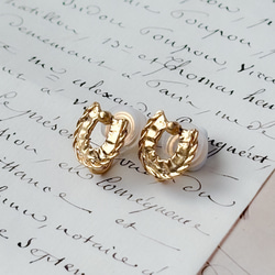 K18GP どんぐりのピアス ピアス（フック・チェーン） aroi 通販