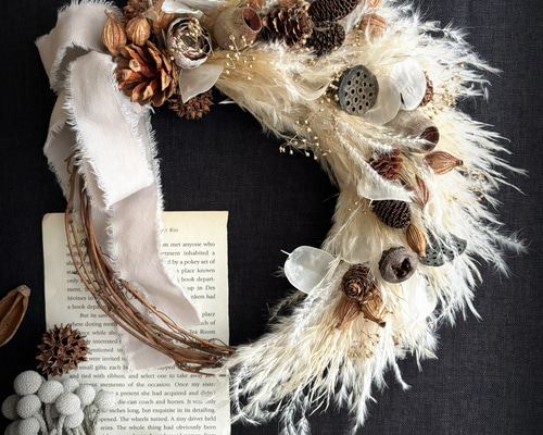 パンパスグラス×ルナリア×木の実 ドライフラワーリース 季節を届ける秋
