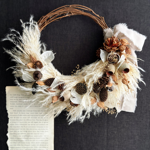 パンパスグラス×ルナリア×木の実 ドライフラワーリース 季節を届ける秋