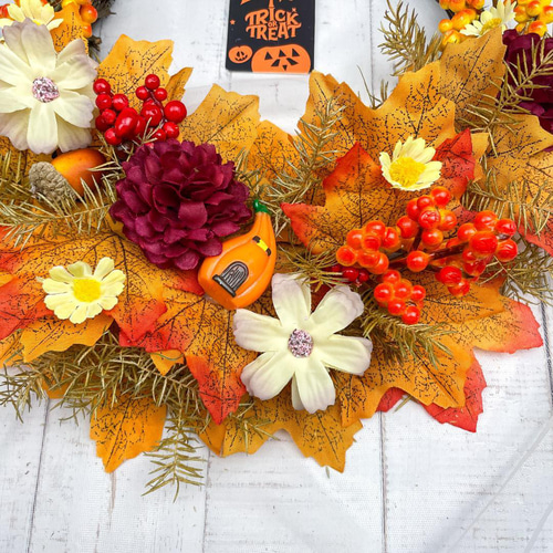 ハロウィンリース 秋色リーフと花飾り 30cm アートフラワー Hana 通販