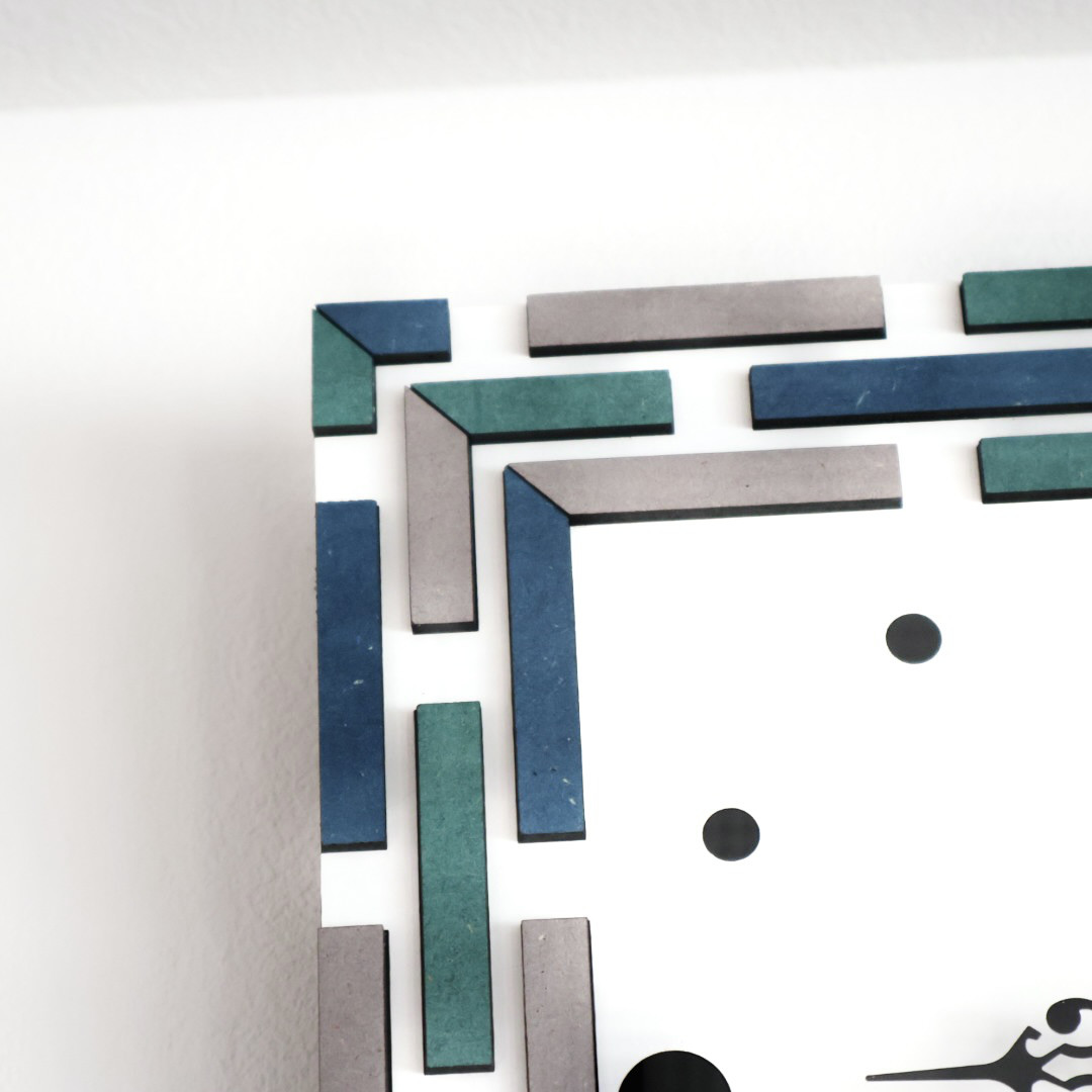 レンガ調の木製壁掛け時計　Mist　Moku Lab.