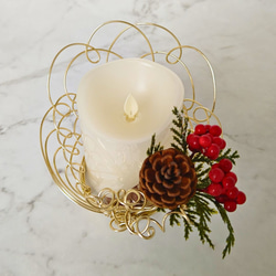 クリスマスを彩る✨ワイヤーのキャンドルホルダー（LEDキャンドル・フラワー付）ワイヤークラフト 1枚目の画像