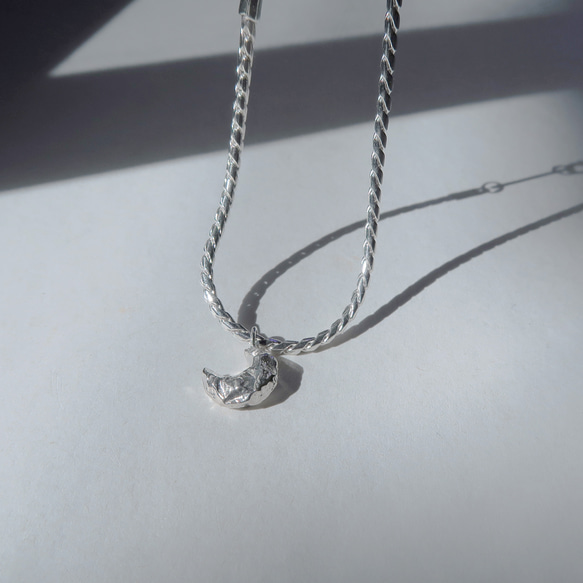 925純銀 月亮 礦石 斜紋鍊 客製化刻字 手鍊 免費送禮包裝 第3張的照片