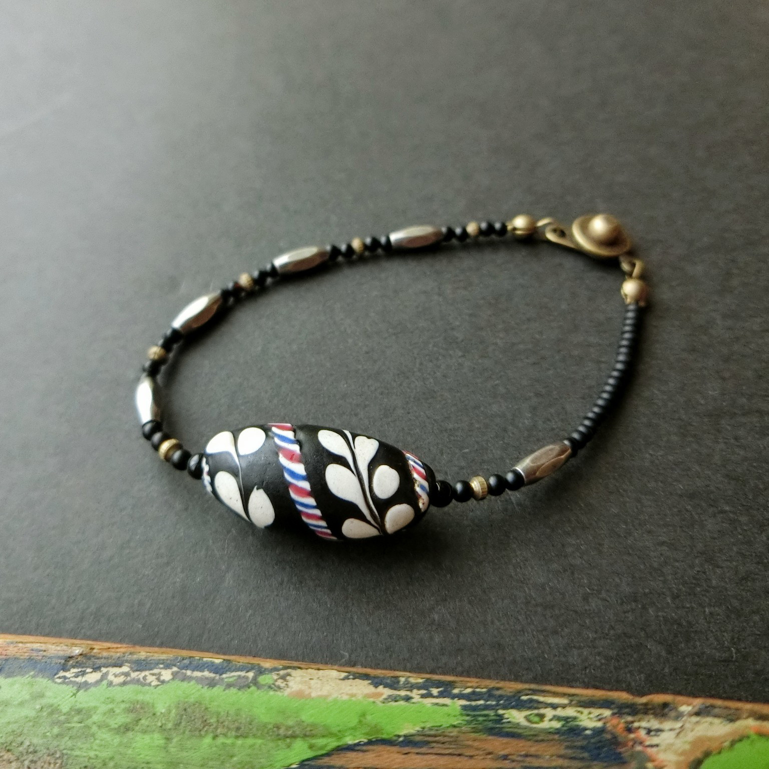 *美玉*ルイスアンドクラークとアルミパーツのブレスレット