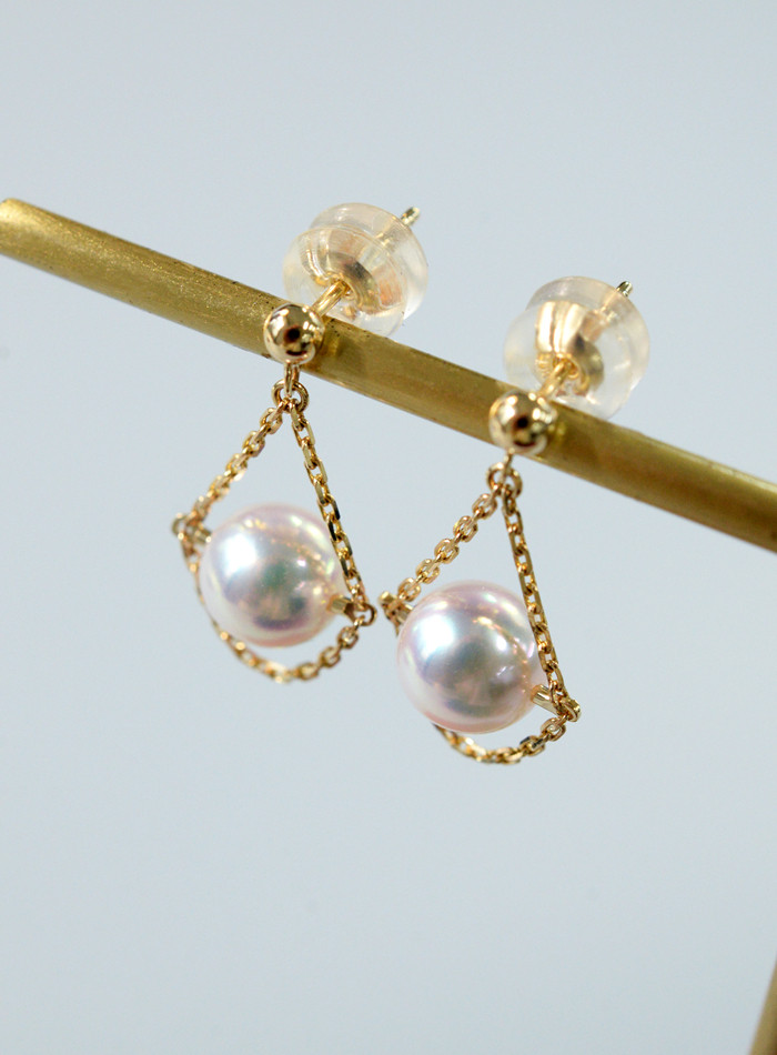 ルミナチェンチーシリーズ 18Kゴールドイヤリング 7.5-8mm 日本製アコヤ真珠 高品質スタッドイヤリング 万能スタイル