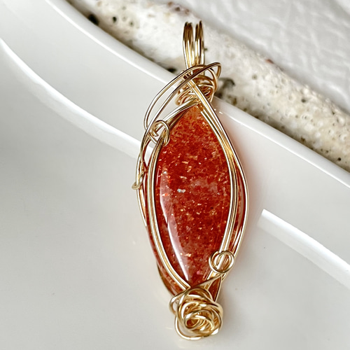 サンストーン ペンダントトップ(天然石 天然石アクセサリー ワイヤー