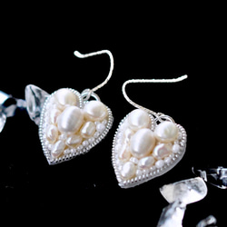 Silver925　淡水真珠ハートのピアス　シルバー 1枚目の画像