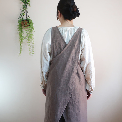 全9色 エプロンドレス風 シワ加工綿麻 バッククロスエプロン ロング丈