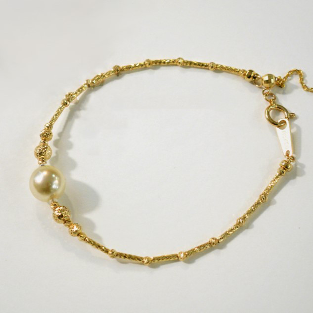 ルミナ パイナップル スパークル パールシリーズ 8-8.5mm 日本製アコヤ海水真珠 シャンパンゴールド 18Kゴールドブレス