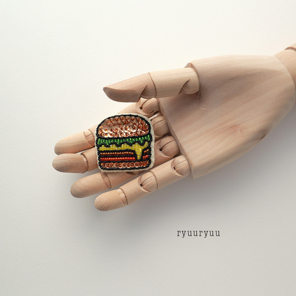 流流ハンドメイドキット073「ハンバーガーブローチ」 1枚目の画像