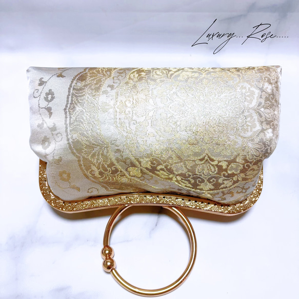 9月新作！気品漂う優しいゴールドオーロラ引箔加工【宝相華柄】最高級西陣帯バッグ　フォーマルバッグ　パーティーバッグ 5枚目の画像