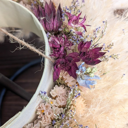 パンパスグラスのクラシックリース　ドライフラワーリース パンパスグラスのリース 置き型フライングリース ドライフラワーリース