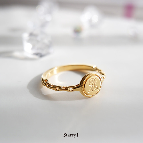 自分だけの特別シグネット - イニシャル リング 刻印 指輪 鏡面仕上げ