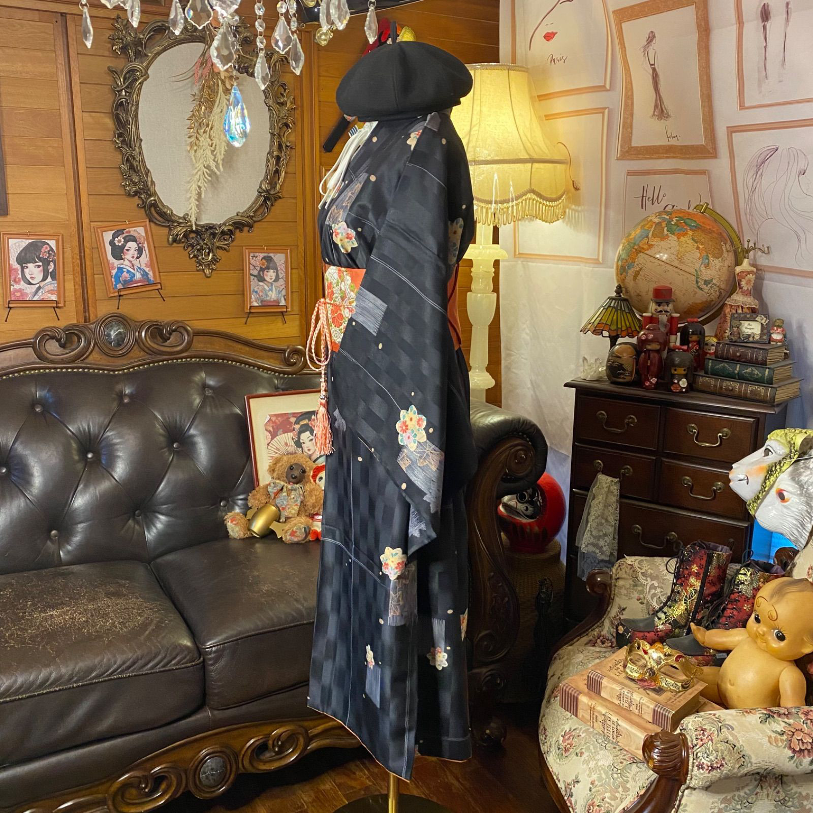 着物リメイク セミロング ワンピース｜洗える化繊素材＆名古屋帯 深い墨黒の地に、愛らしい花文  KW-1075