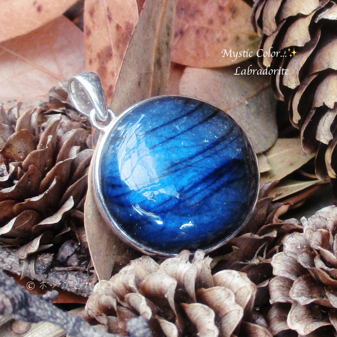 ”ラブラドライト満月ペンダント”【Sv925】* StoneArt* Mystic Blue・・・