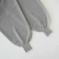 【洗える透かし編みUVカーディガン】スモーキーグレー  清涼感たっぷりペーパーMIXヤーン素材　りんご1個分の軽さ 4枚目の画像
