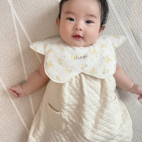 ミモザ柄 スタイ 名入れ可能 花びらスタイ 360度スタイ 女の子 ベビー