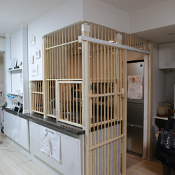 【にゃんこフェンス】猫の侵入防止柵 開き戸タイプ｜オーダーメイド木製猫柵 6枚目の画像