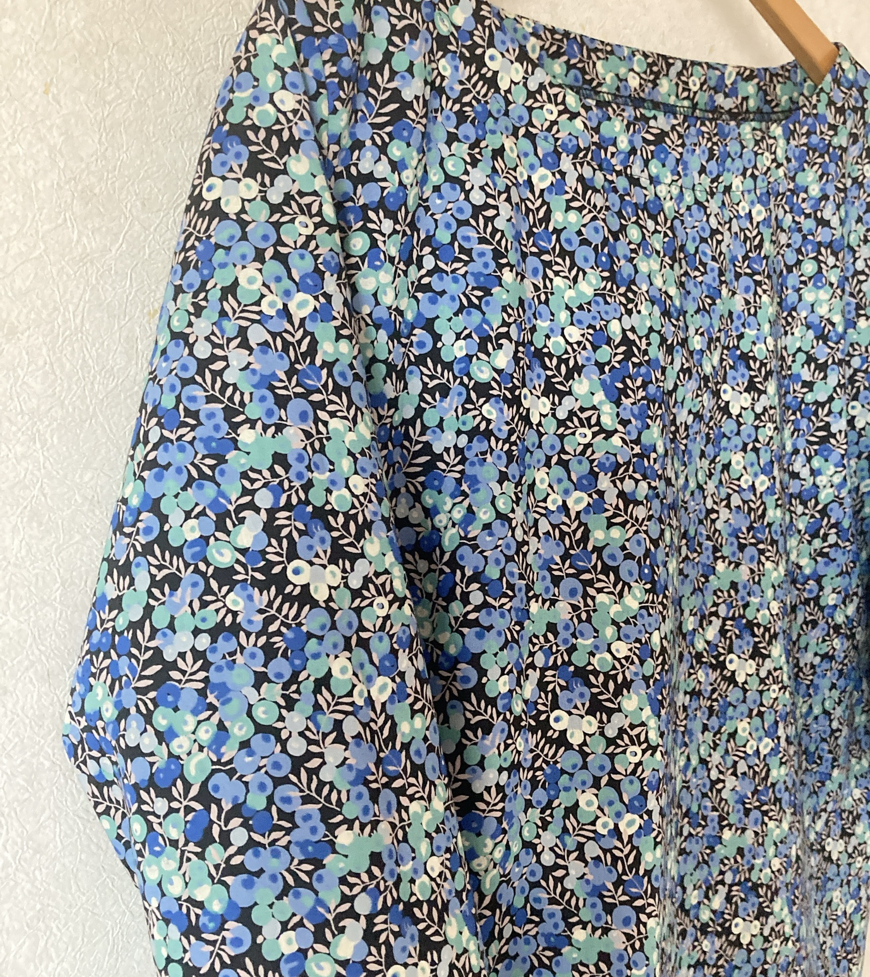 ＊受注製作 リバティ　ウィルトシャー(ブルー＆ブラック)ブラウス