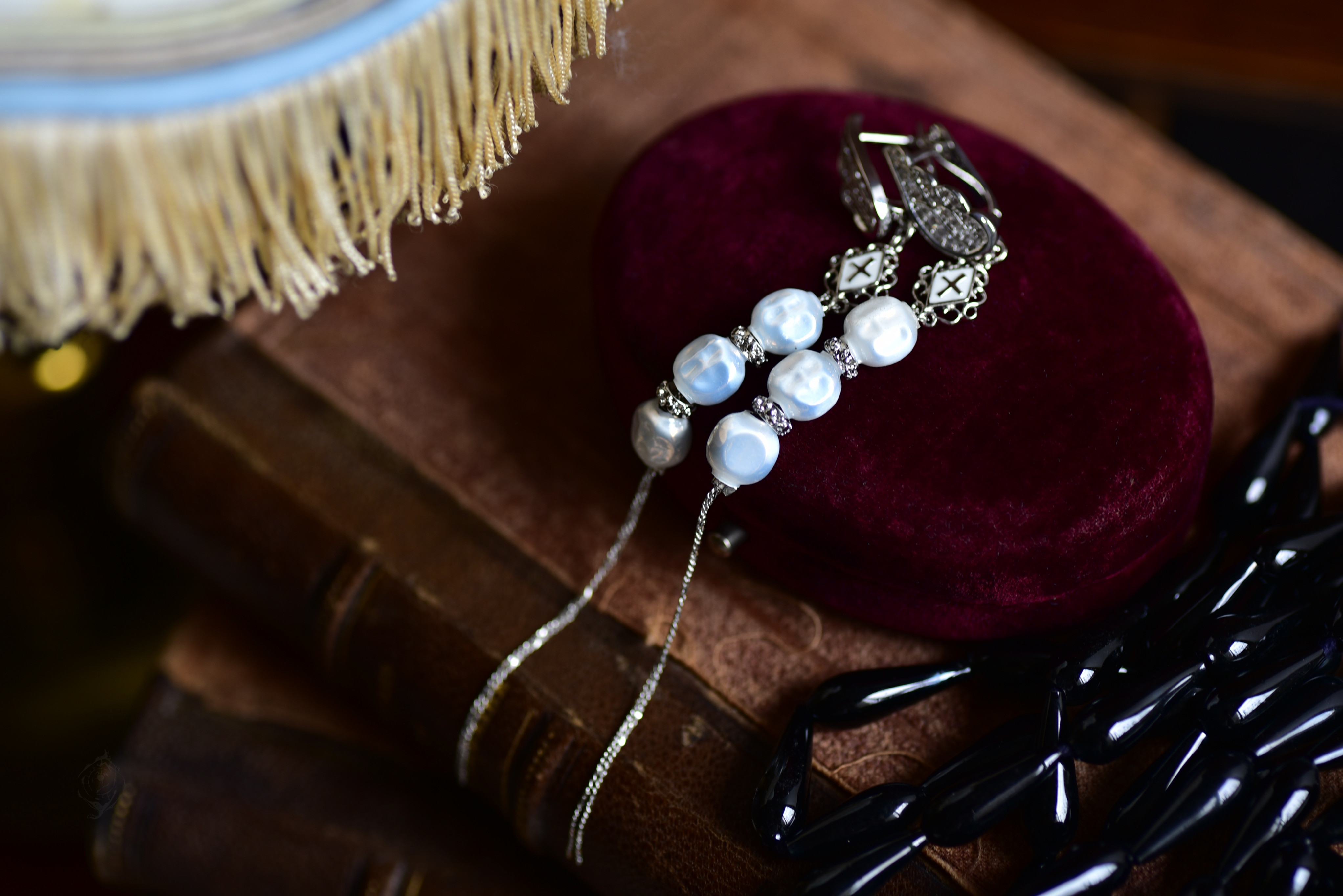 soar：アンティークスフレビーズ｜ピアス