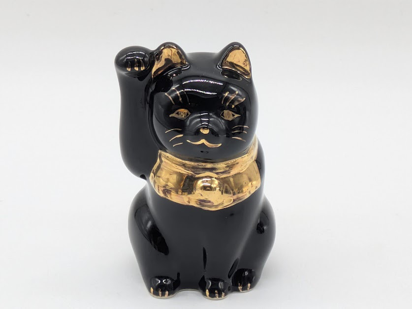 152-0001-0003-0005-0007　置物 縁起物 和陶器 瀬戸焼【日本製】/　招き猫白・黒/ゴールド