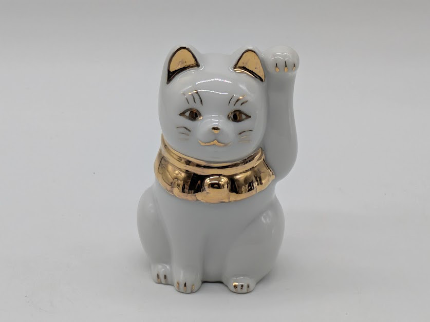 152-0001-0003-0005-0007　置物 縁起物 和陶器 瀬戸焼【日本製】/　招き猫白・黒/ゴールド