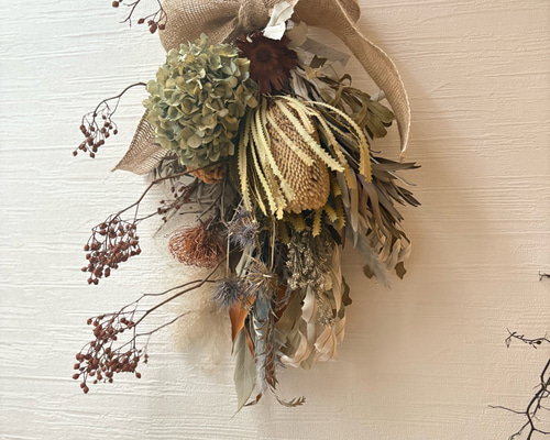 紫陽花と野バラの実ドライフラワースワッグ 秋のスワッグ スワッグ