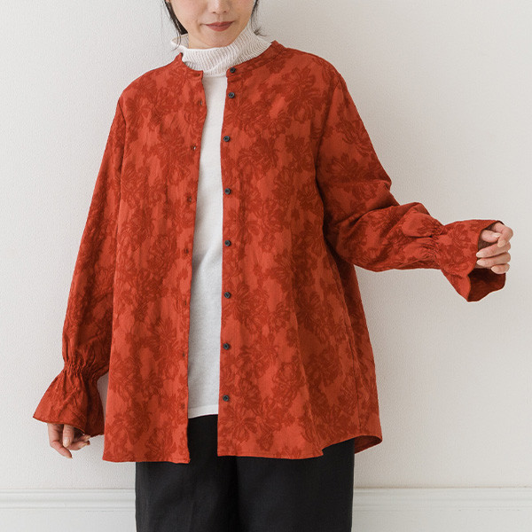 【30％OFF】袖口華やか フラワージャガード 袖口フリルロングブラウス
